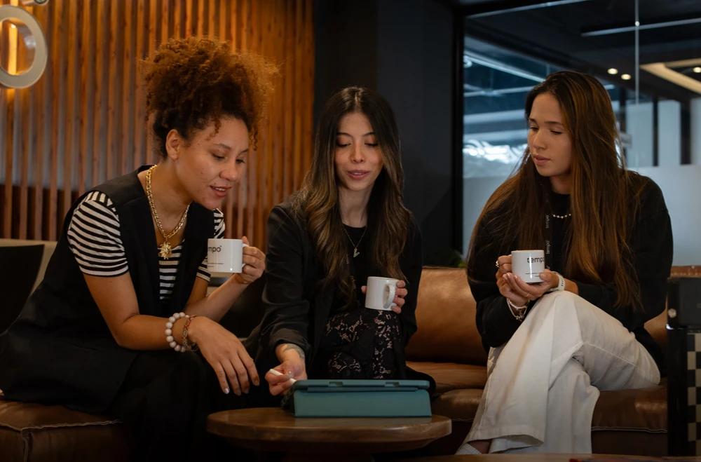 Tempo Coworking Pasto: espacios de trabajo, salas de reuniones y amenidades